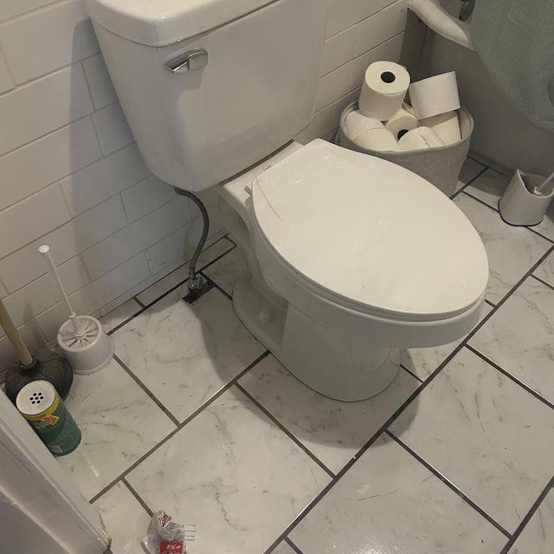 Toilet leaking in Hot Springs, AR by Bowen Plumbing